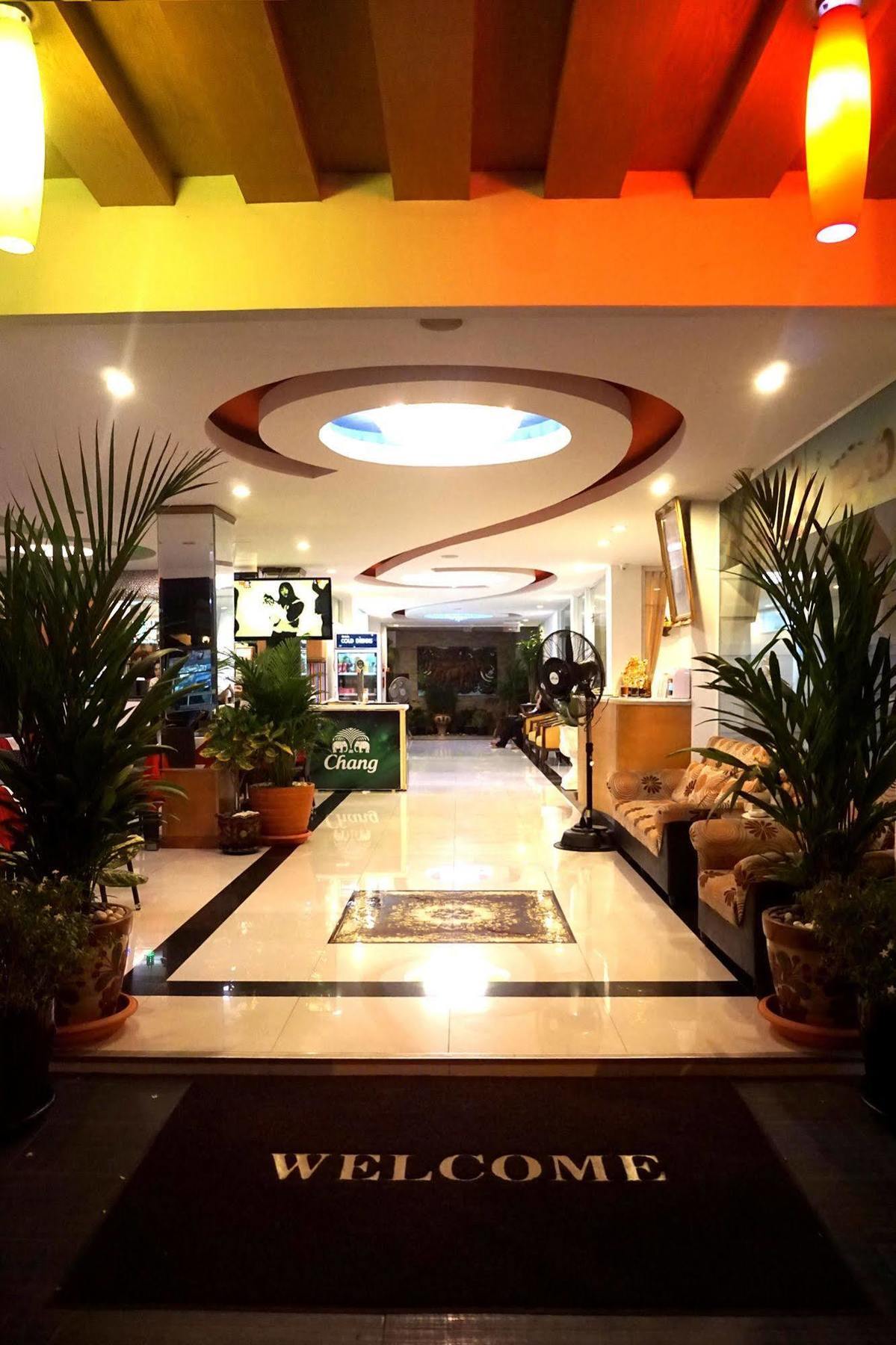 Aya Place Pattaya Exterior photo